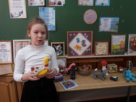 выставка достижений и поделок 1Б класса.png выставка достижений и поделок 1Б класса.png